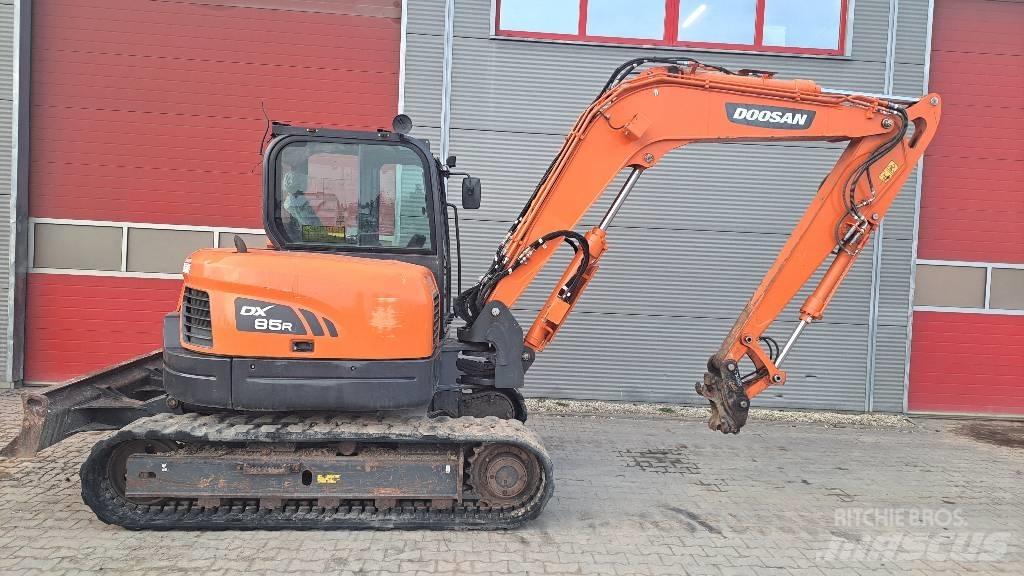 Doosan DX 85 R-3 中型挖掘机