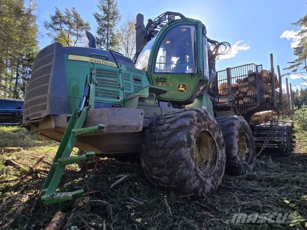 John Deere 1510G 集运机