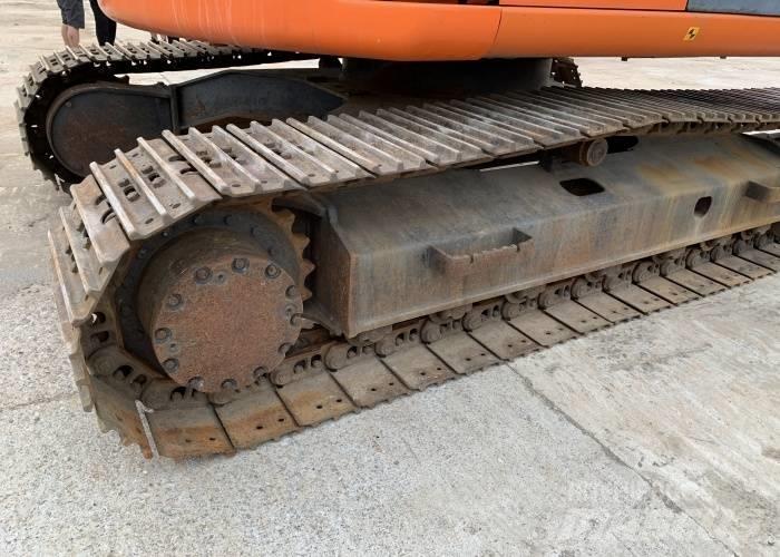 Hitachi ZX 125 履带挖掘机
