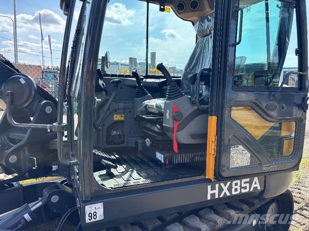 Hyundai HX85A 中型挖掘机
