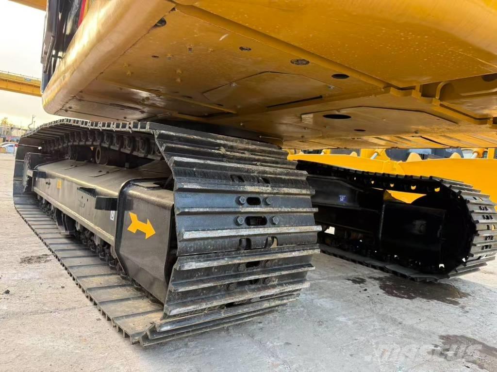 CAT 320D2 履带挖掘机