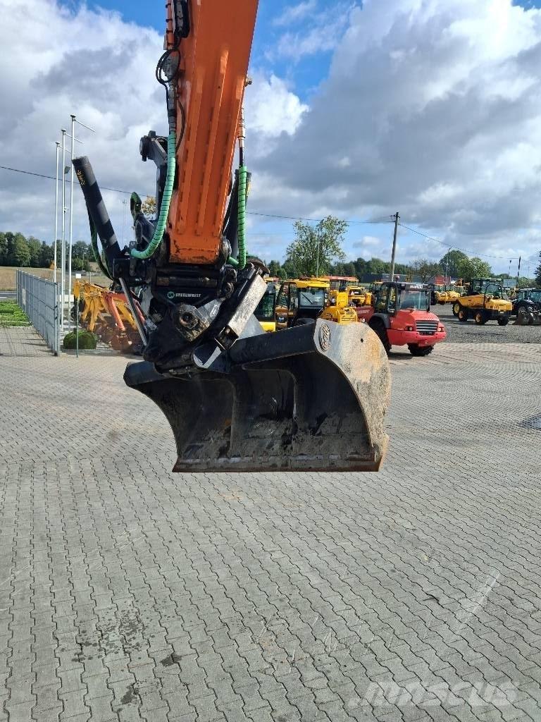 Doosan DX 165 W-5 轮式挖掘机