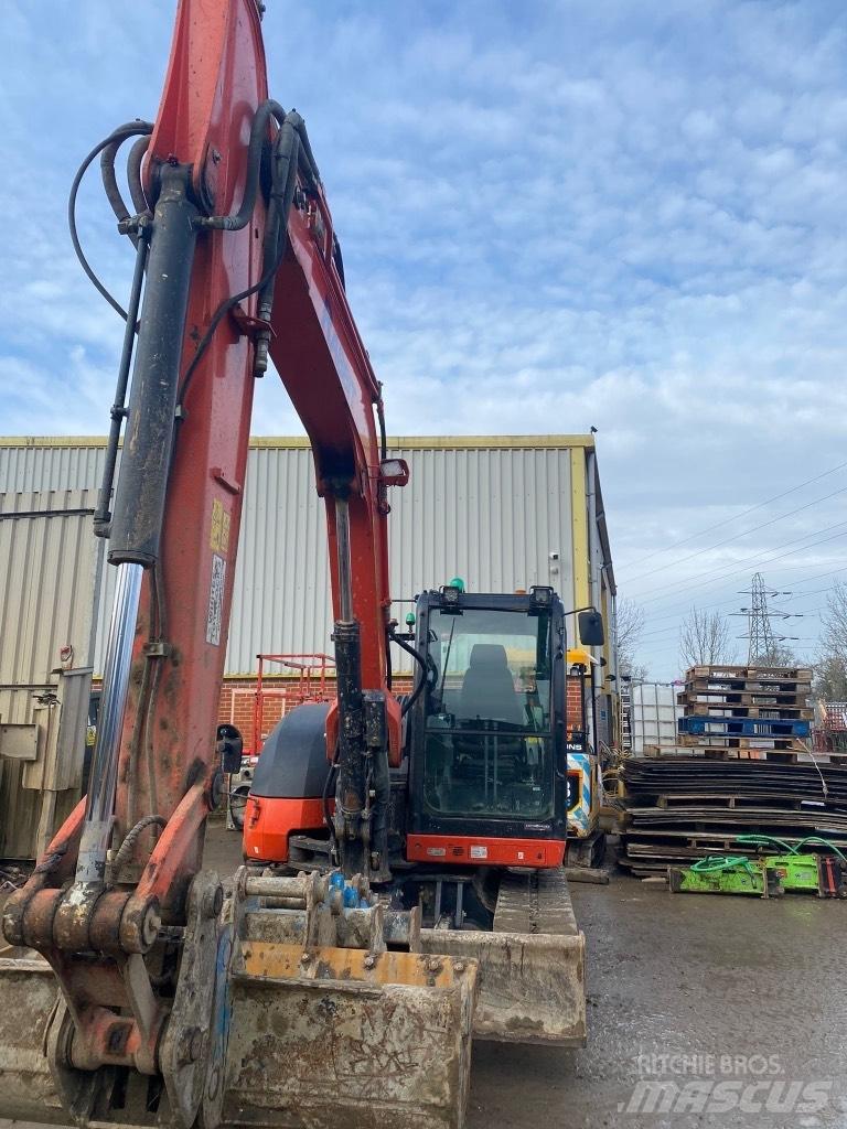 Kubota KX 080-4 中型挖掘机