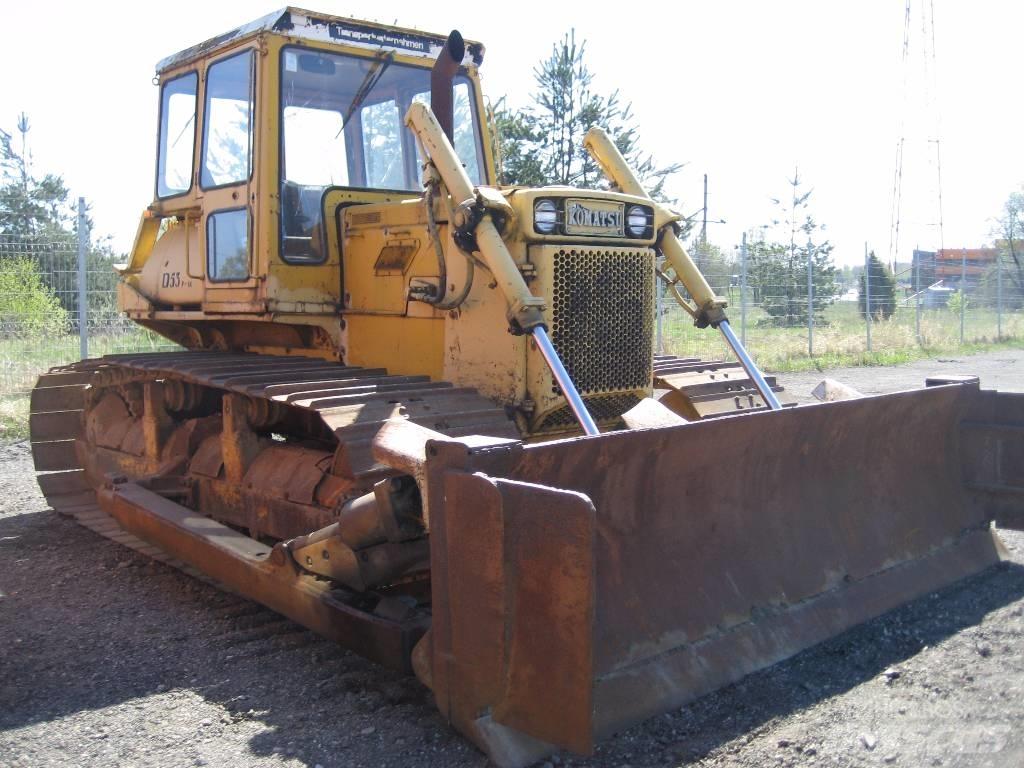 Komatsu D53P-16 履带式推土机