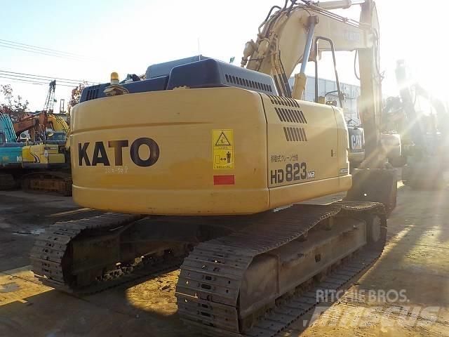 Kato HD823MR-6 履带挖掘机