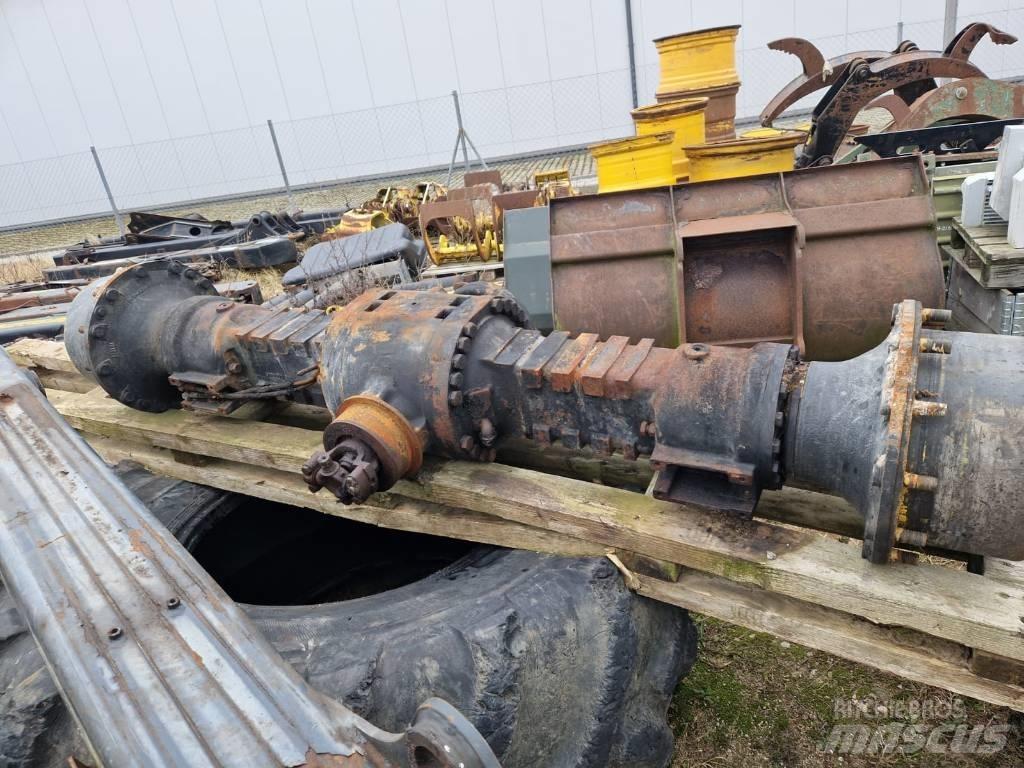 Ponsse NAF PO 67 1 底盘和悬架