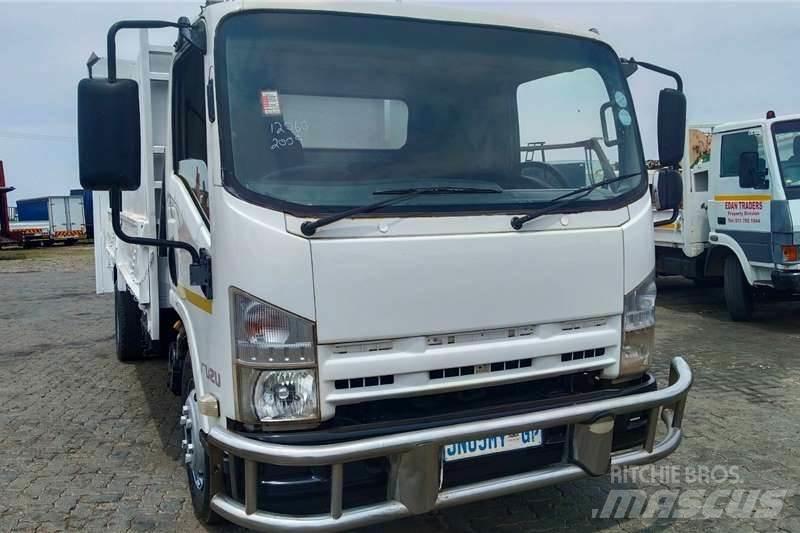 Isuzu NPR400 其他货车