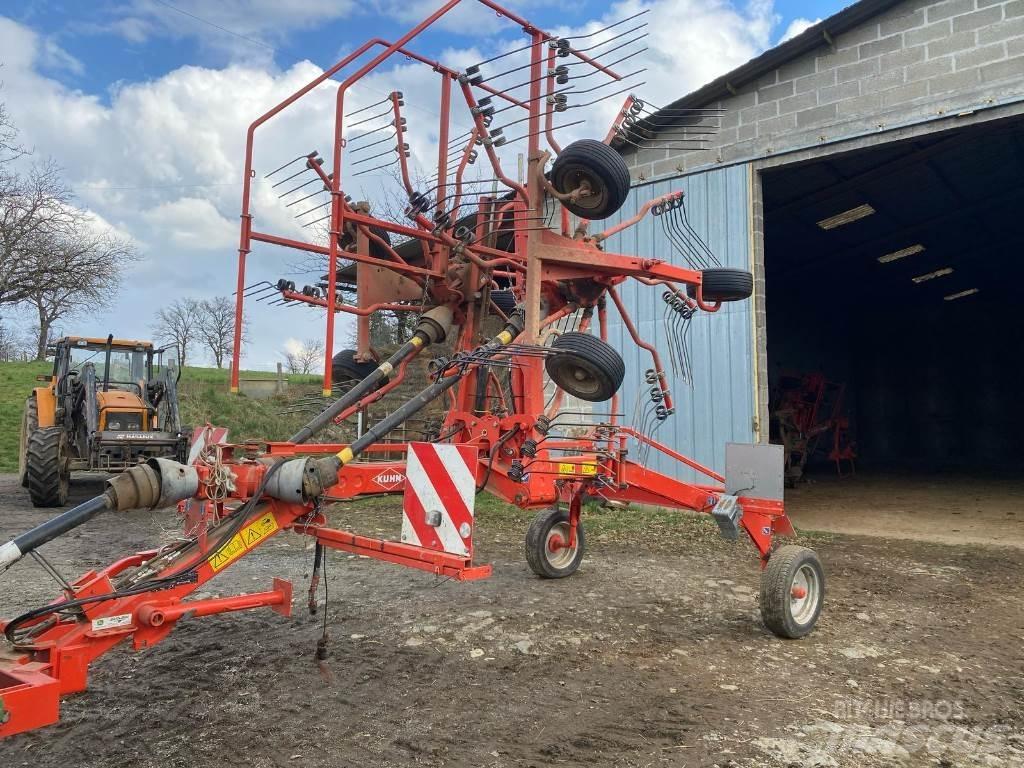 Kuhn GA 6501 料堆整形机