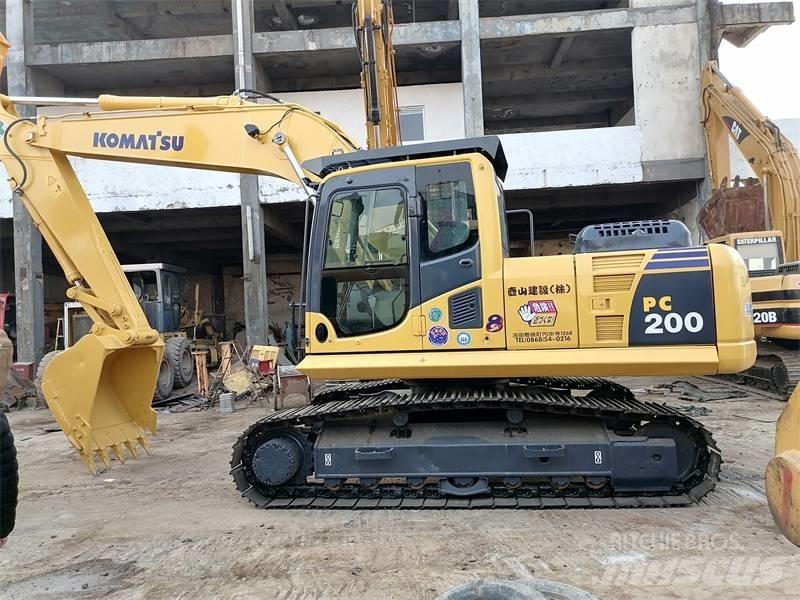 Komatsu pc200-8 履带挖掘机