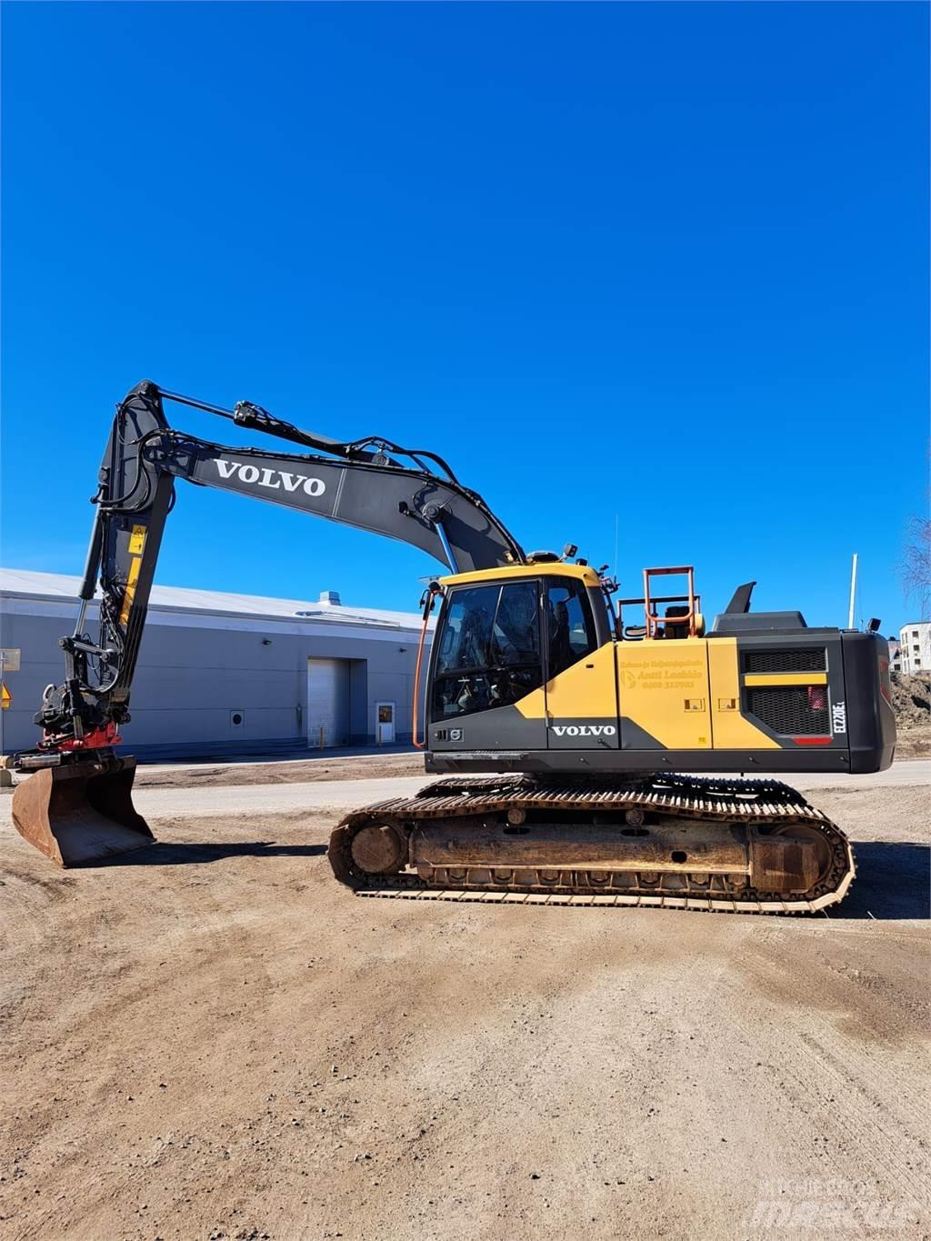 Volvo EC220EL 履带挖掘机