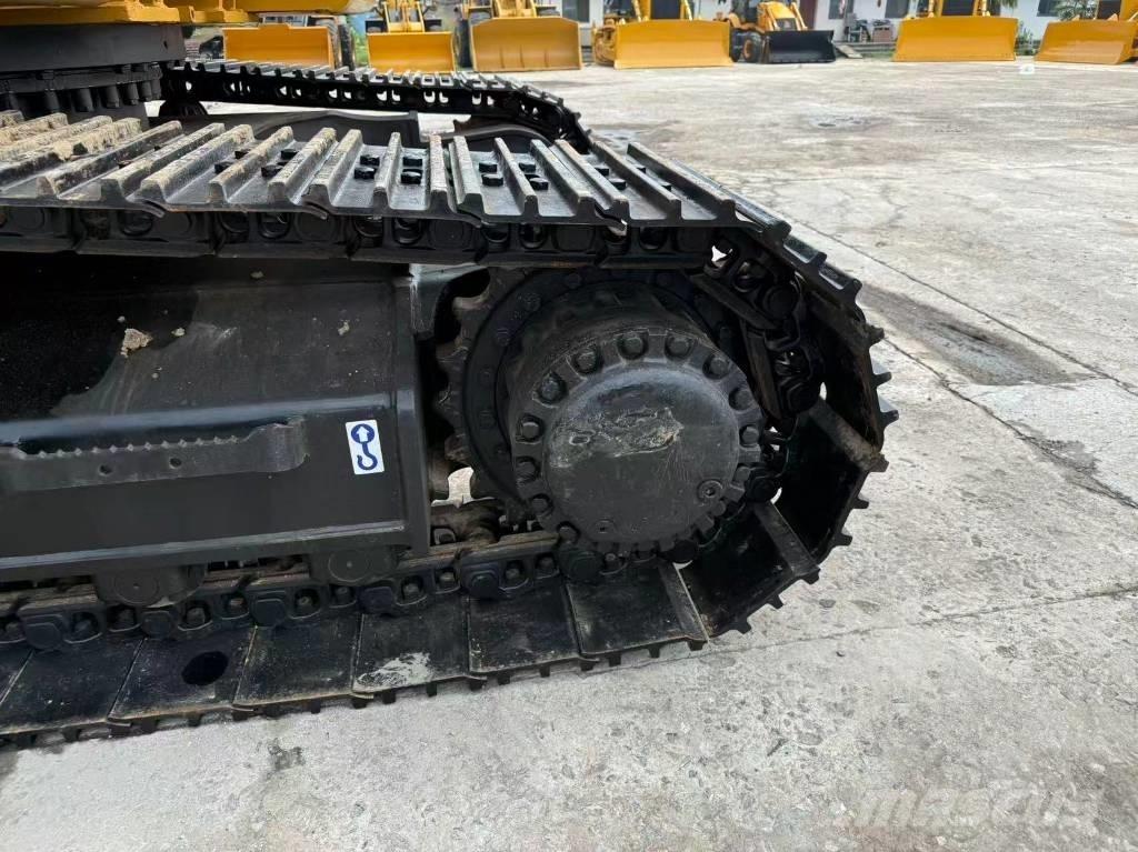 CAT 330 D 履带挖掘机