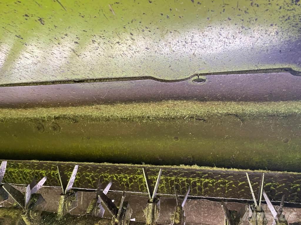 CLAAS DISCO 3050 装载牵引式割草机