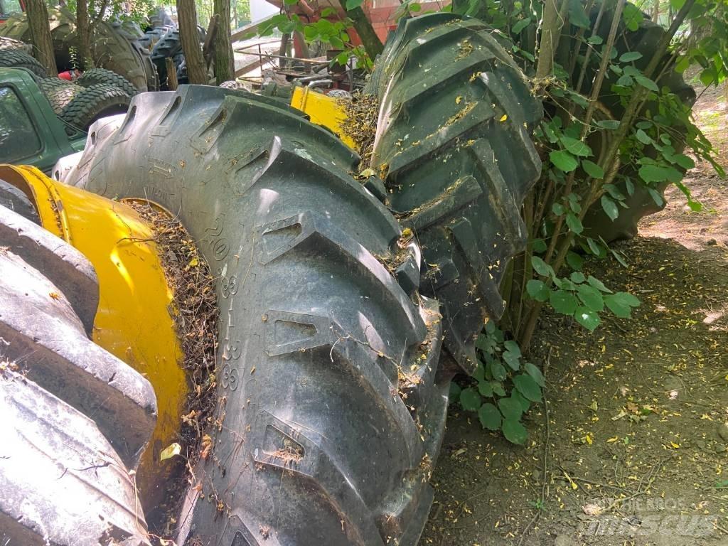 John Deere 4650 拖拉机/农用车
