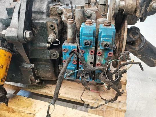 JCB 530-70 conventer 传动装置