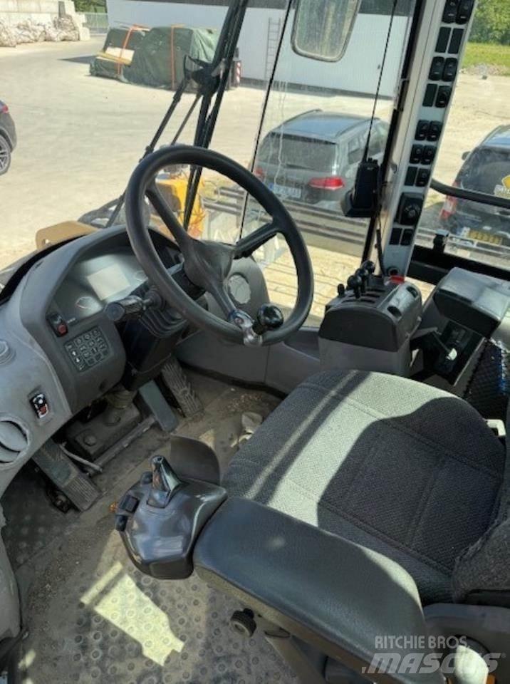 Volvo L90F 轮式装载机