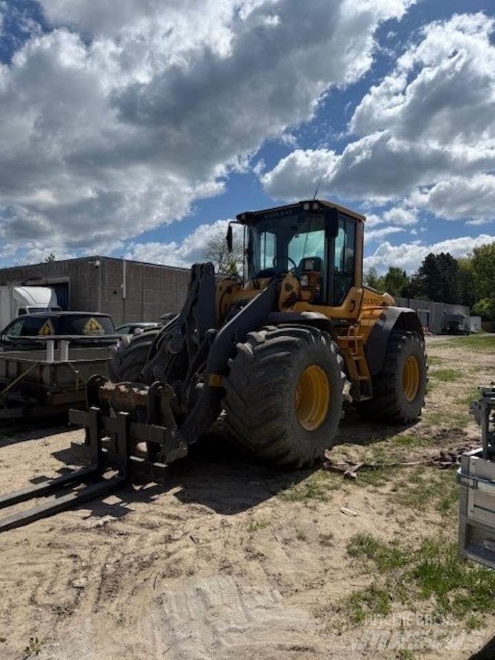 Volvo L90F 轮式装载机