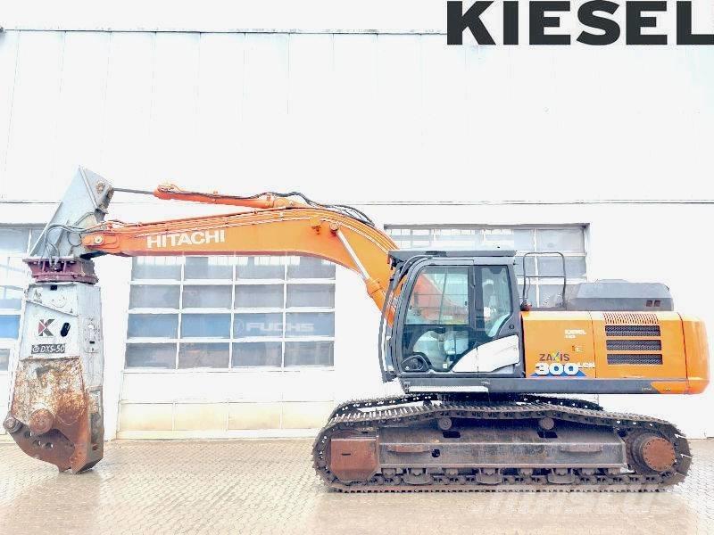 Hitachi ZX 300 LCN-6 组装挖掘机