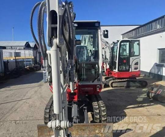Takeuchi TB 230 小型挖掘机