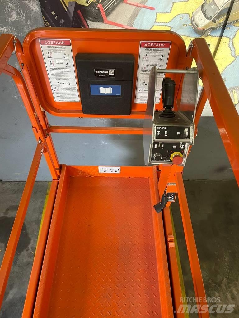 Snorkel S 3226E 剪叉式升降机