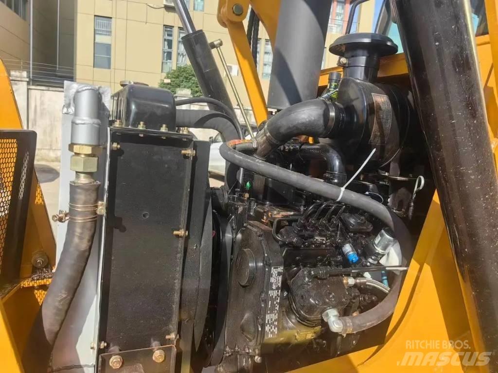 CAT 420 F 反铲装载机