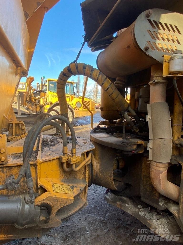 Volvo A 25 D 铰接式自卸车