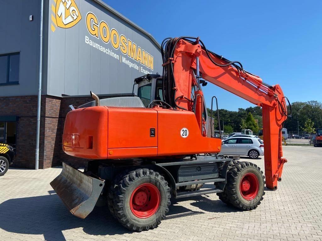 Liebherr A 900 C 轮式挖掘机