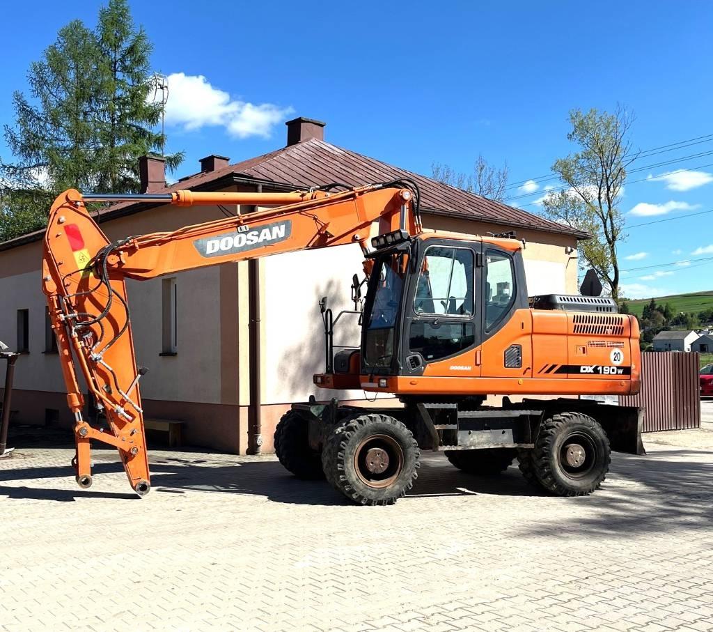 Doosan DX 190 W-3 轮式挖掘机
