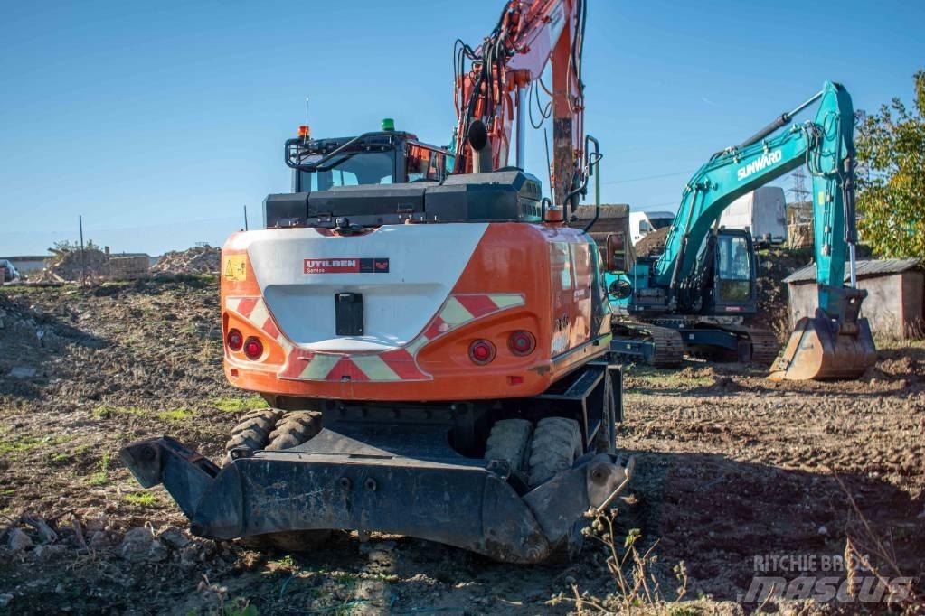 Hitachi ZX 145 轮式挖掘机