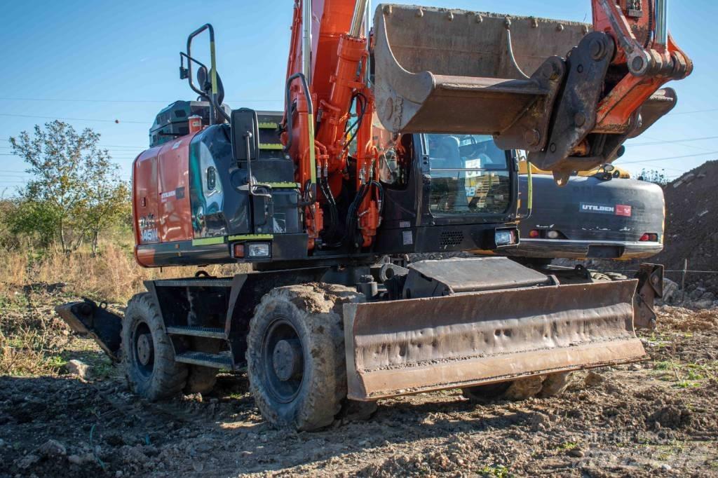 Hitachi ZX 145 轮式挖掘机