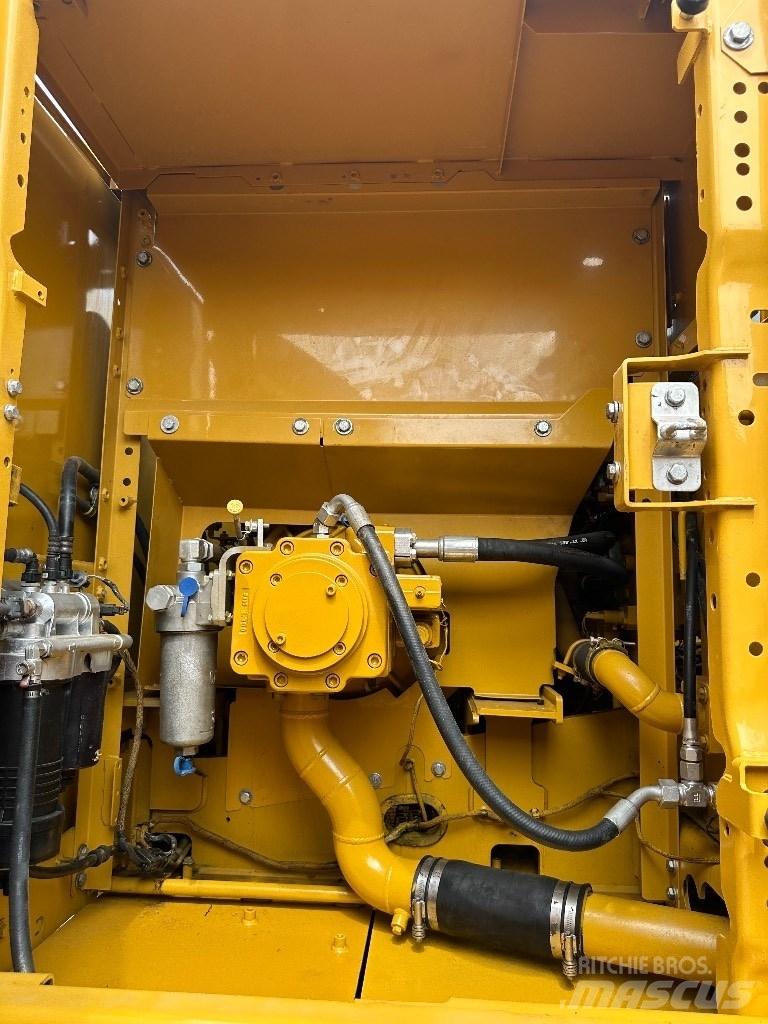 CAT CAT320 中型挖掘机