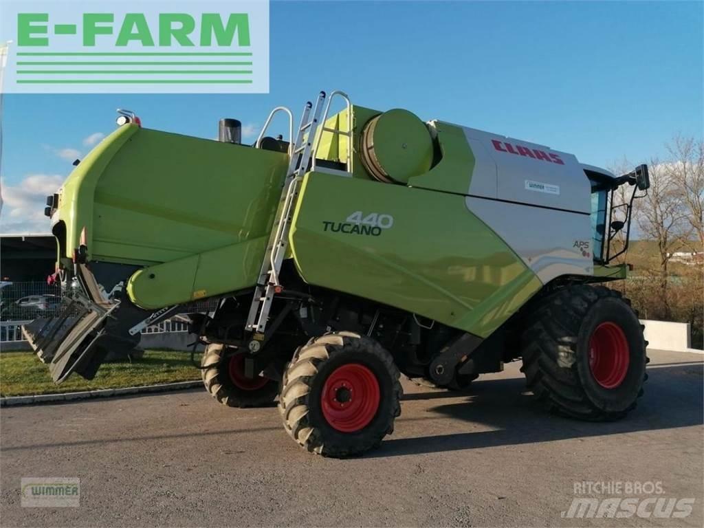 CLAAS tucano 440 联合收割机