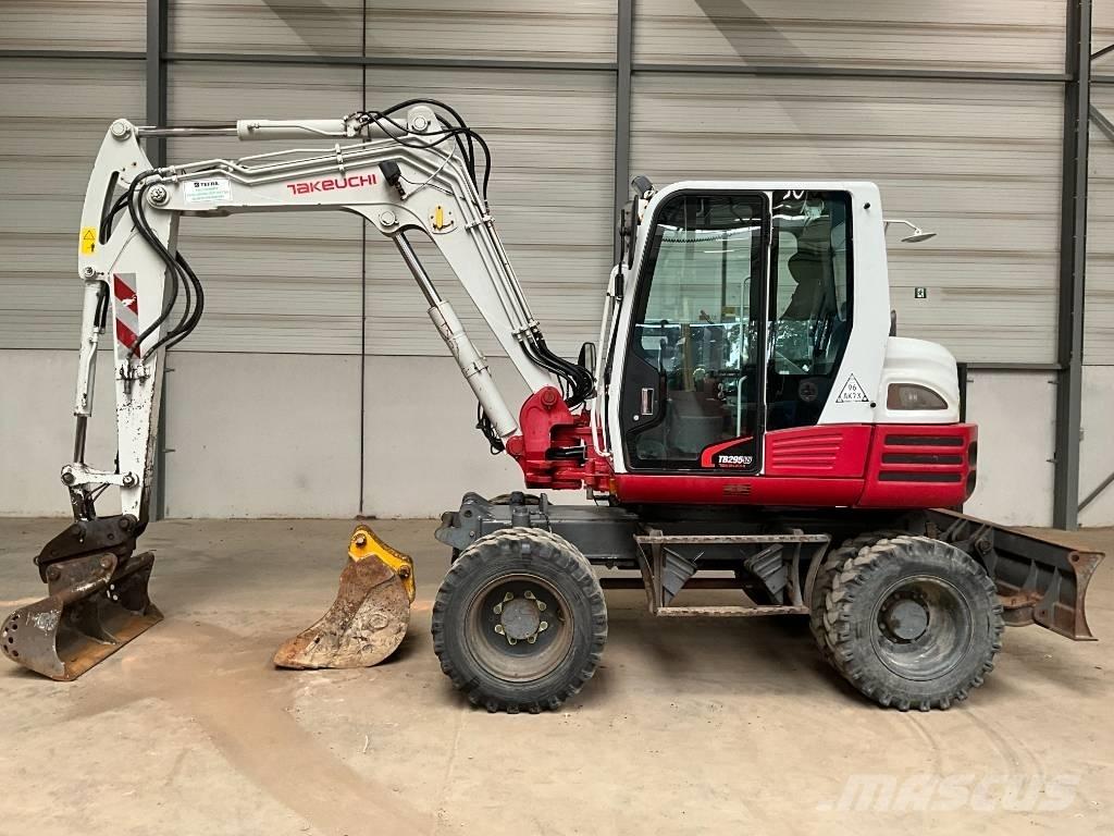 Takeuchi TB 295 W 轮式挖掘机