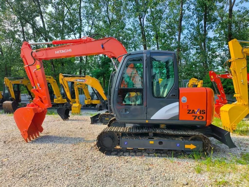 Hitachi ZX 70 小型挖掘机