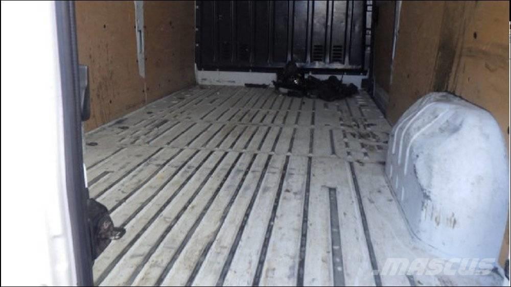 Renault MASTER 3 商务面包车