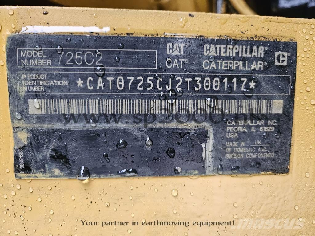 CAT 725C2 铰接式自卸车