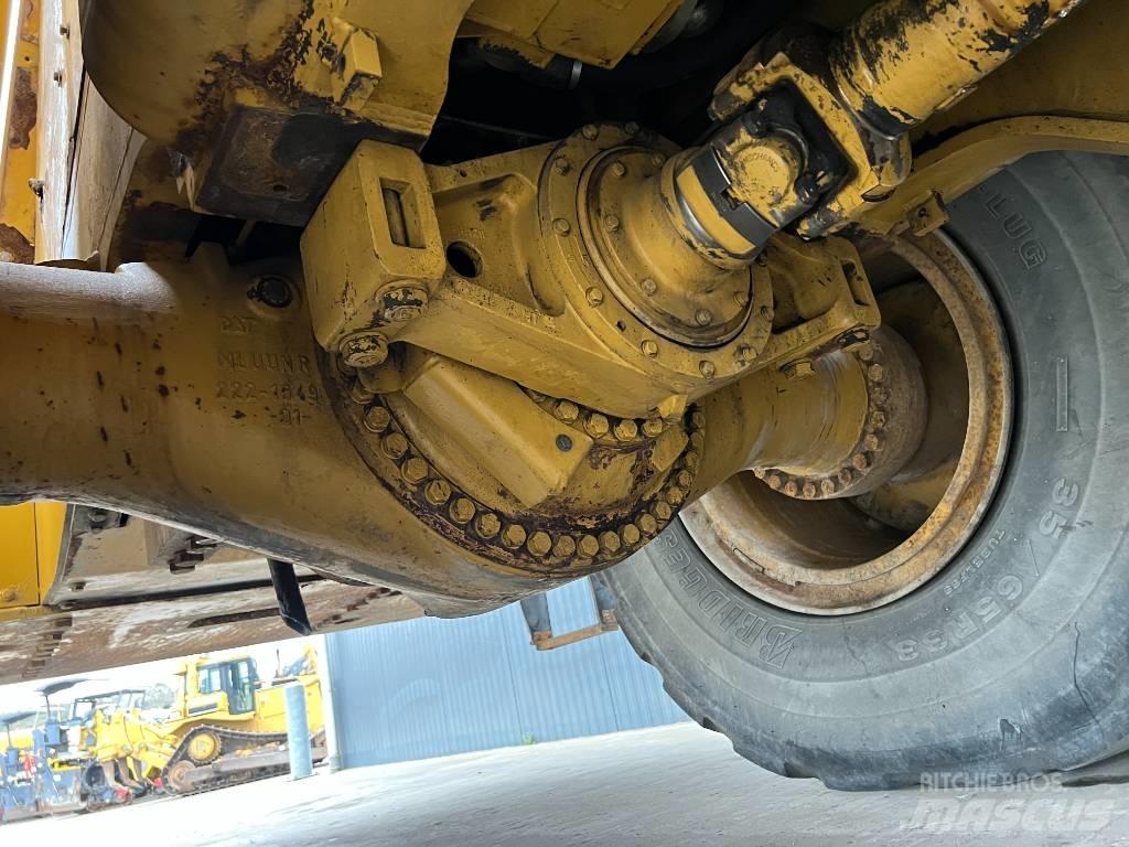 CAT 988H 轮式装载机
