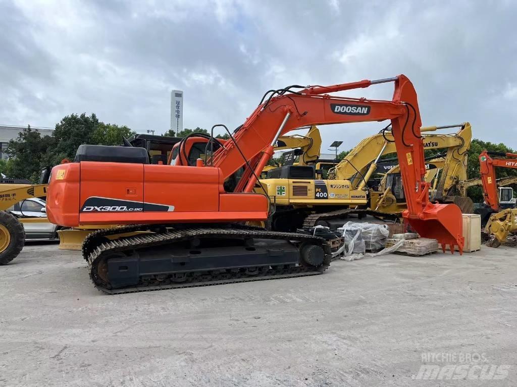 Doosan DX 300 履带挖掘机