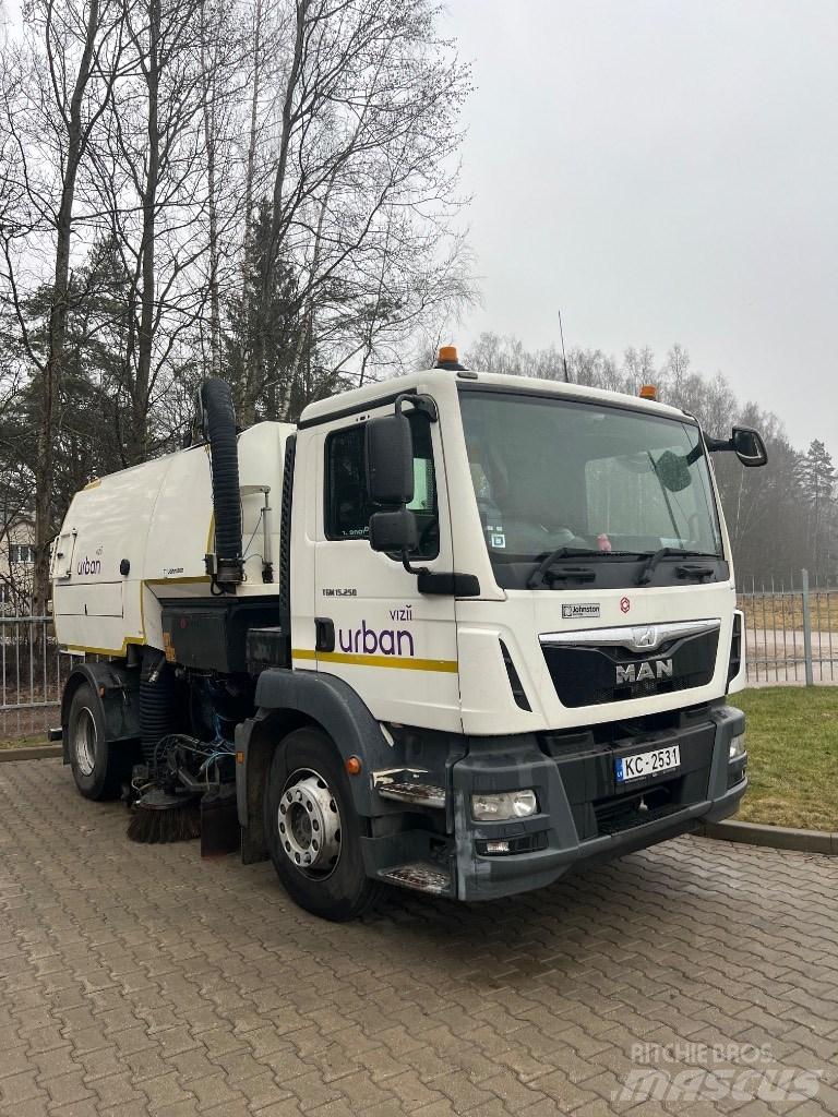 MAN TGM 15.250 扫地机