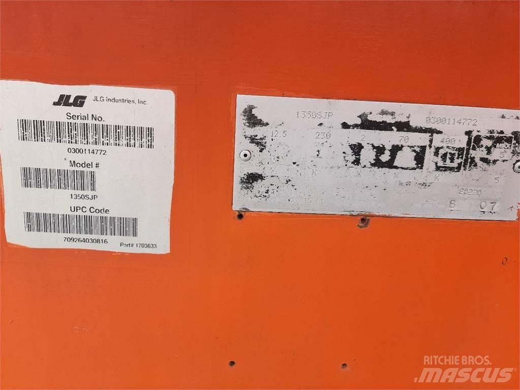 JLG 1350SJP 直臂高空工作平台