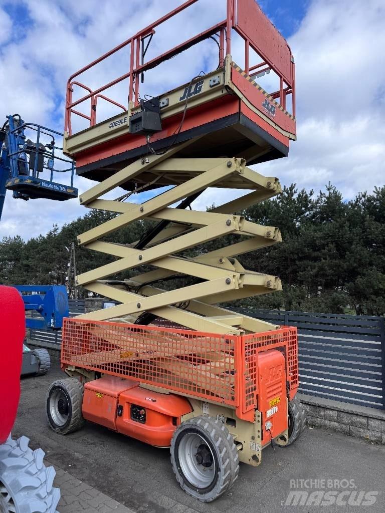 JLG 4069 剪叉式升降机