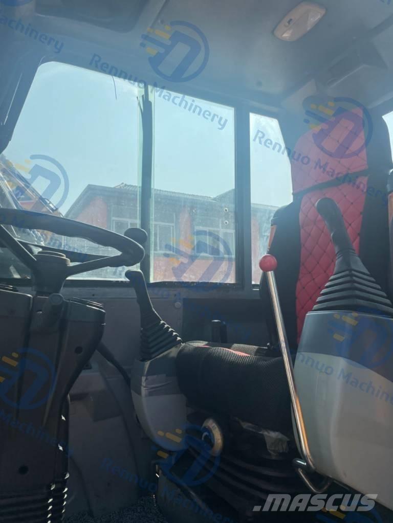 Xinyuan XYB75 轮式挖掘机