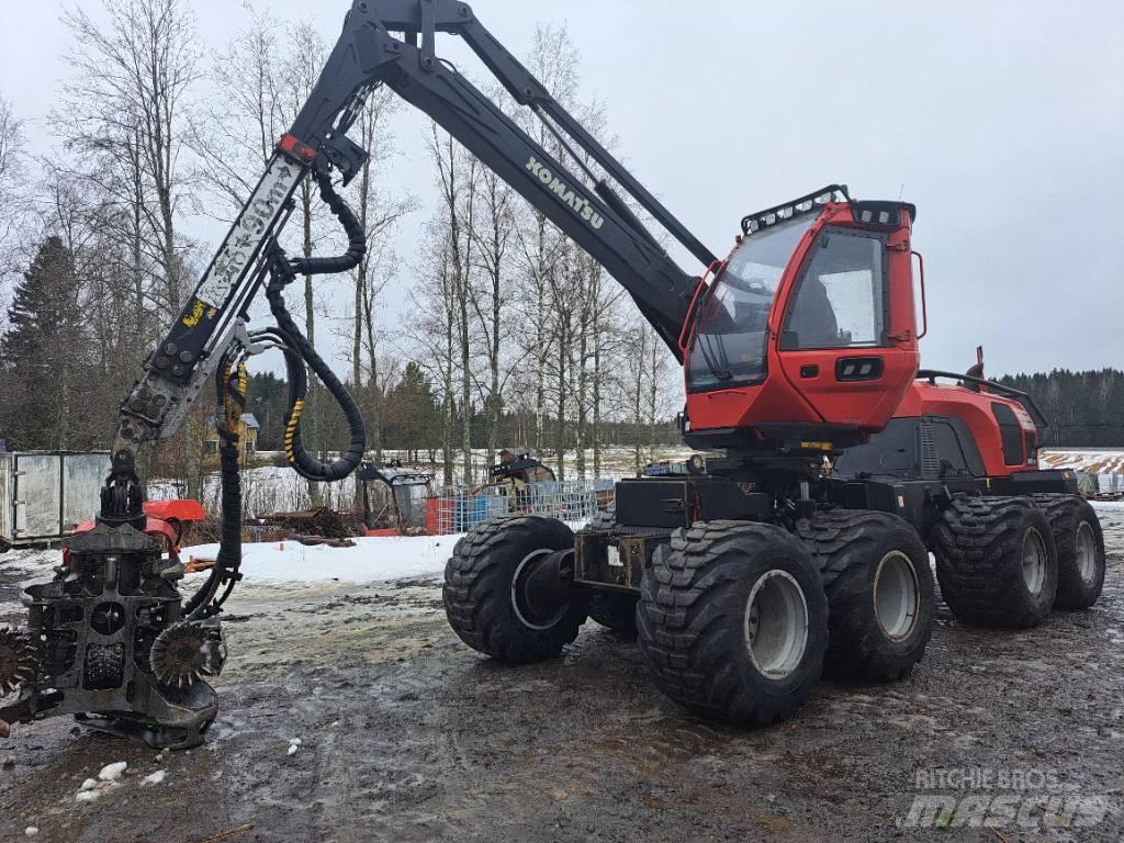 Komatsu 901 XC 收割机