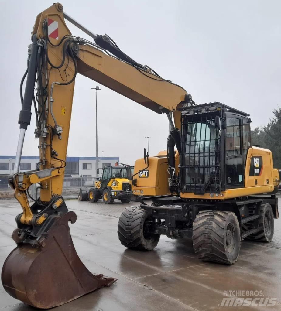 CAT M 318 F 轮式挖掘机