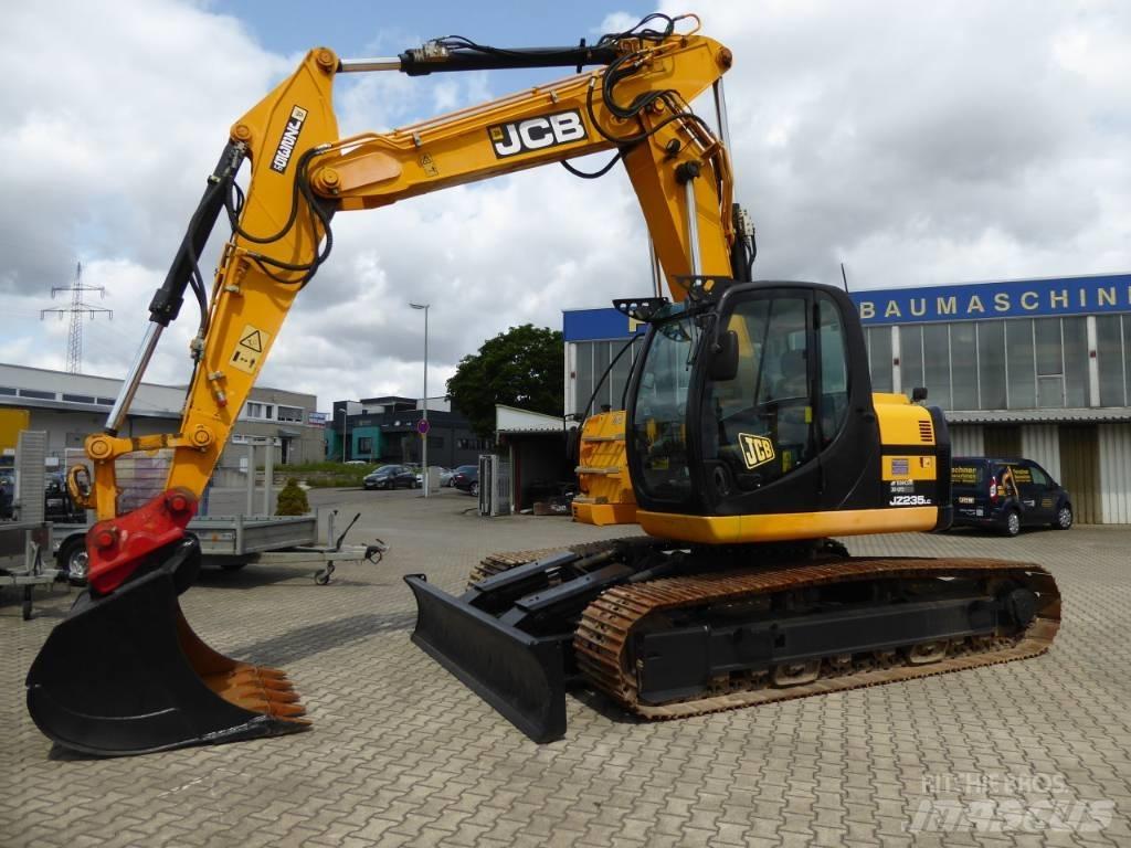 JCB JZ235 履带挖掘机