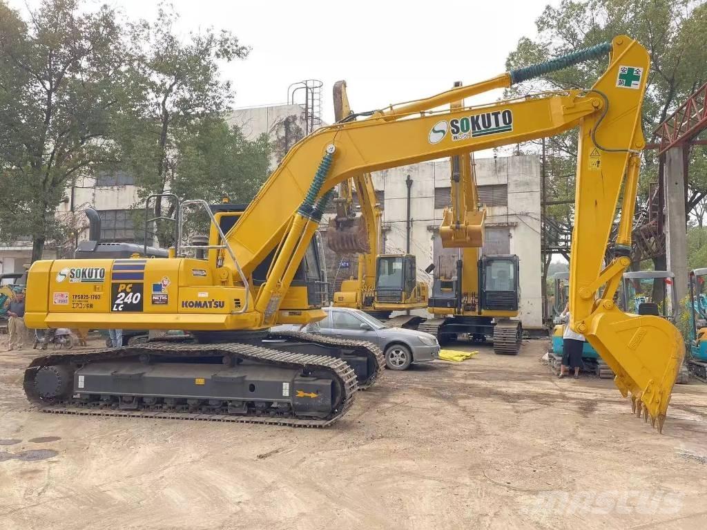 Komatsu PC240-8 履带挖掘机