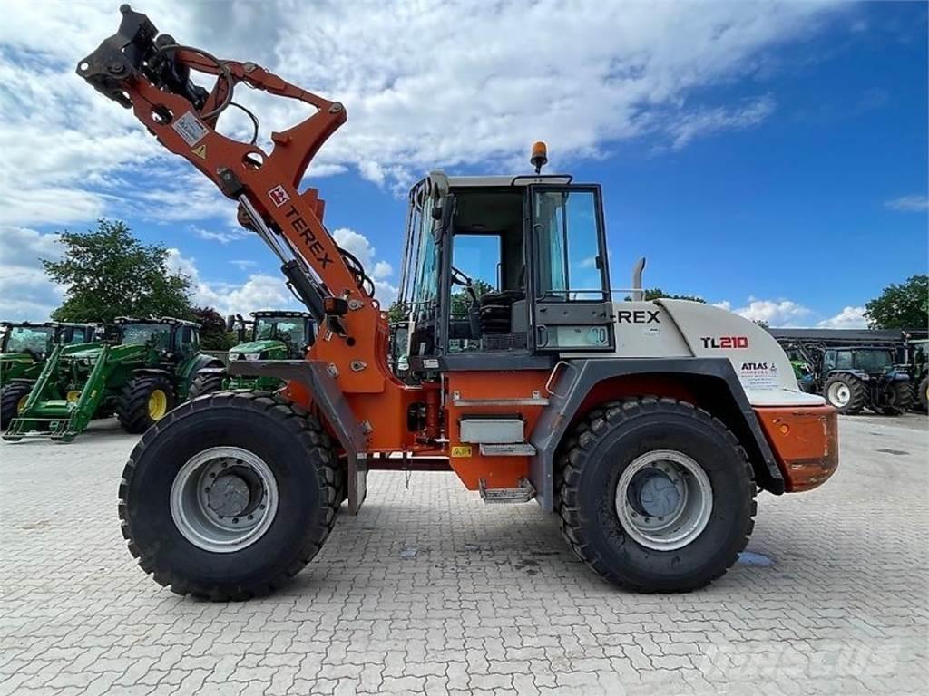 Terex TL210 轮式装载机