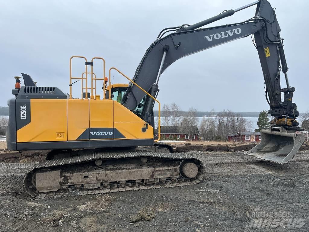 Volvo EC 250 EL 履带挖掘机