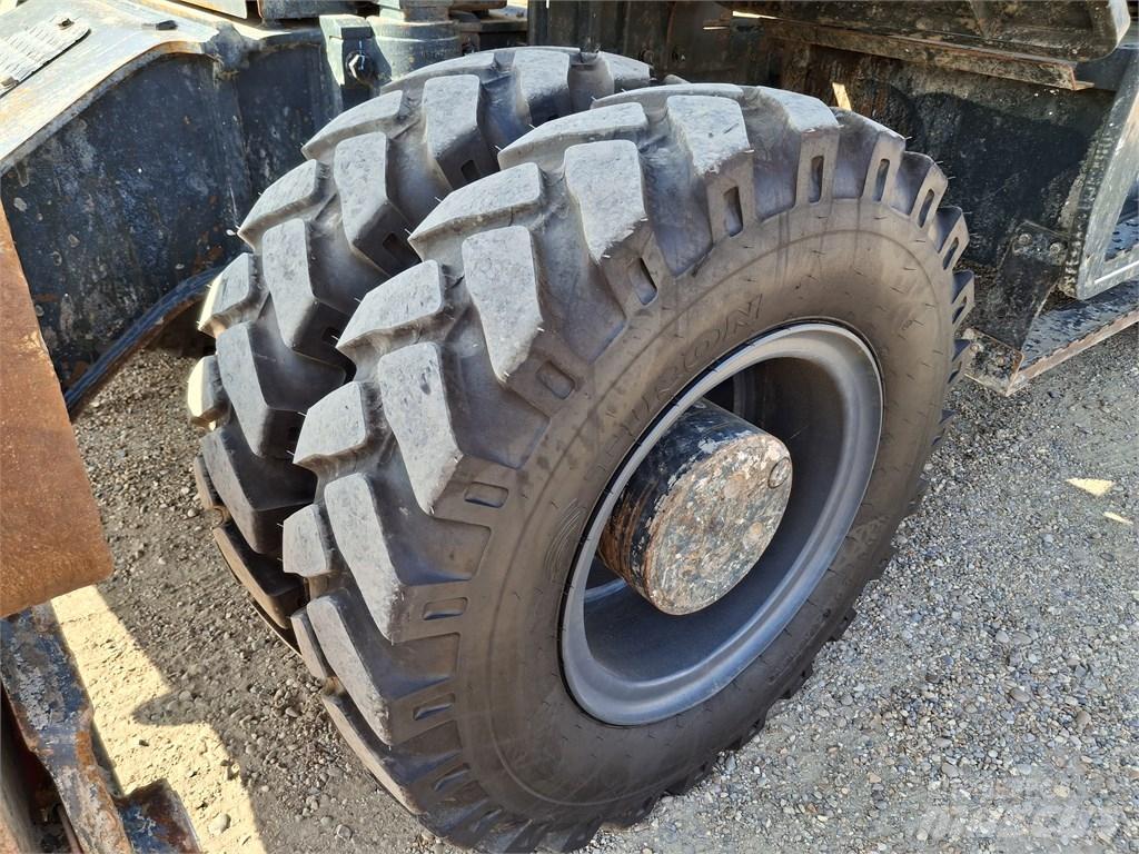 Hyundai HW 210 A 轮式挖掘机