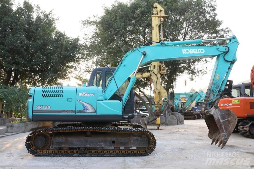 Kobelco SK130 中型挖掘机
