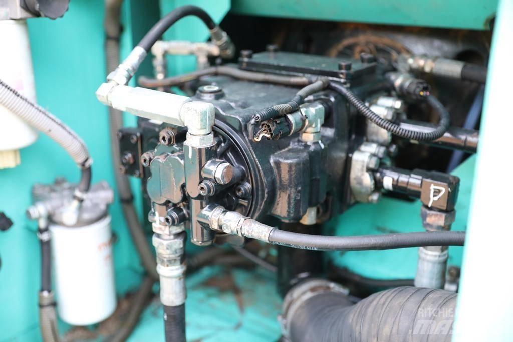 Kobelco SK130 中型挖掘机